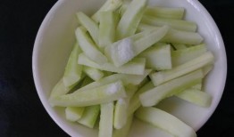 腌白瓜怎么吃,解锁家常美味新境界