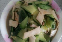 瓜瓜菌吃瓜,瓜瓜菌的奇妙吃瓜之旅